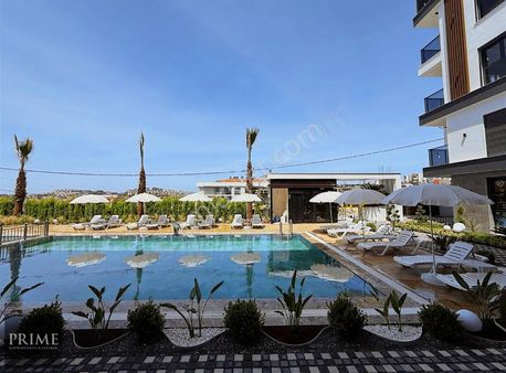 Kuşadasında Bahce Kullanımlı Satılık 1+1 Daıre