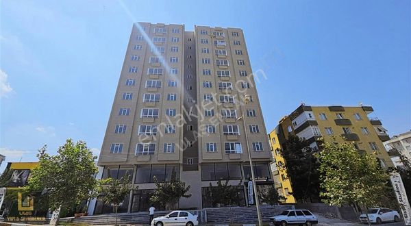 Ulaş Emlaktan Çevikkuvvet Civarı 3+1 Satılık Uygun Daire