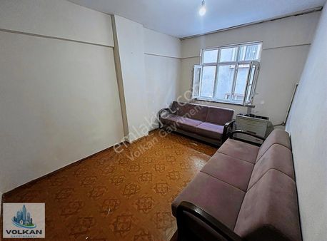 Volkan G.menkul'den 2+1 100m2 2. Kat Yabancıya Uygun Daire