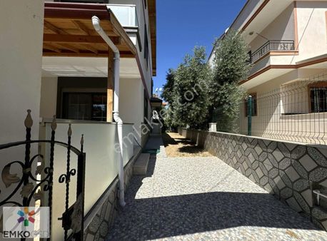 Ortamahalle Denize Yürüme Mesafesinde 4+1 Yazlık Villa(emko)
