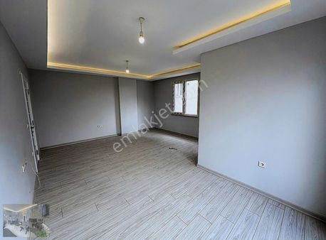 Sancaktepe Samandıra'da Butik Site İçerisinde (son) 3+1 Ara Kat