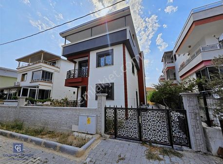 Aliağa Şahran Da Satılık Villa