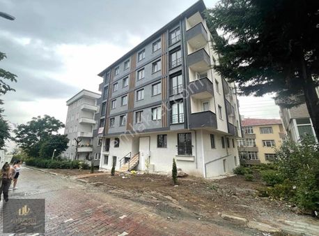 Avcılar Ambarlı Mah.şehir Manzaralı Sıfır 2+1 100m2 Ara Kat