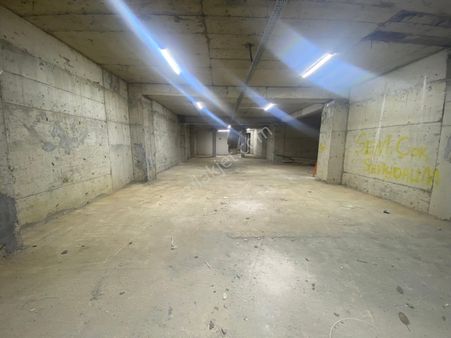 Sancaktepe Veysel Karani Mah. 370m2 Kiralık Depo
