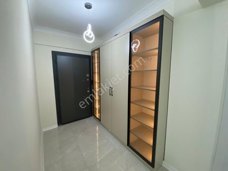 Parstan Sarıkızda Ön Cephe Ayrı Mutfak Modern Tasarımlı 2+1 Daire