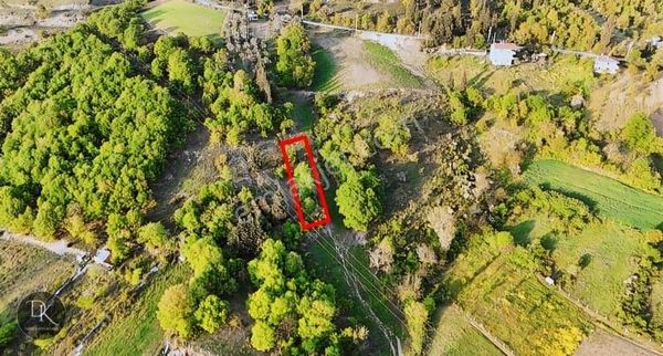 Deniz Gayrimenkul'den Hayriye'de 465 M2 Arsa