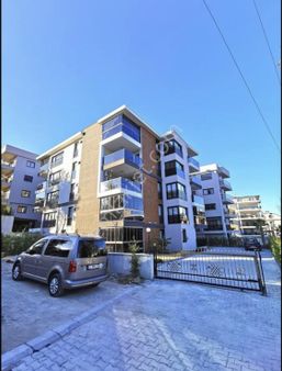 Kuşadası Ege Mahallesinde 2+1 Ebeveyn Banyolu Asansörlü Satılık Daire