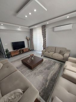 Doğru Gayrımenkulden Nazilli Belediye Konutları Mevkiinde 3+1 Doğalgazlı 2 Yıllık Daire