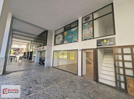 100.yıl Bulvarında 3 Katlı Net 190 M² Satılık Dükkan