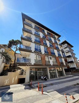 Ferah Mahallesi'nde 3+1 Ebeveyn Banyolu Geniş Daire