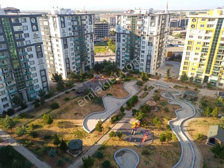 Bostanbaşı Şehiristan'da Satılık 3+1 Daire