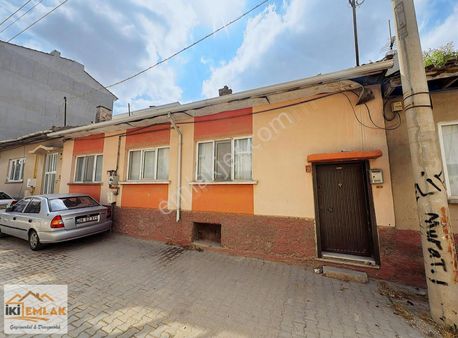 Esentepe Mah. Eğitimciler Cd. Yakını Satılık Müstakil Ev