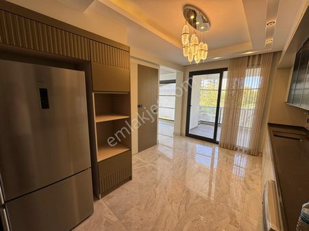 Four Land'den Kent Meydanı Yanında 3,5+1 Ultra Lüx Satılık Sıfır Daire