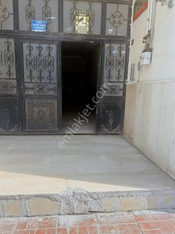 Bronze Gayrimenkul'den Van Avm Arkasında Acil Satılık 4+1 Daire