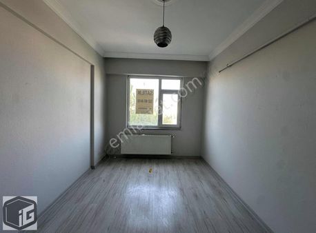 Plaj Merkezde Denize 50 M Mutfak Ayrı Çift Balkon 3+1 Fırsat****