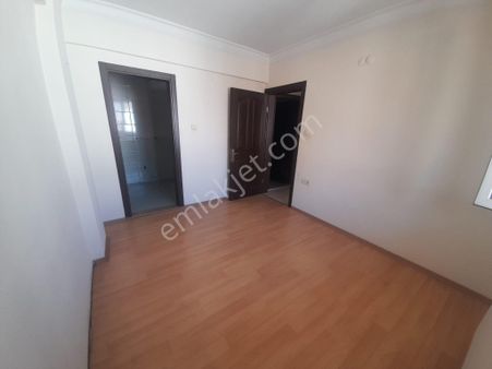 Yeşilyurt Ali Fuat Cebesoy'da Merkezi Konumda Satılık Daire