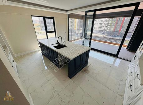 Etlik Gayrimenkul'den Ovacık Bulvar'da 4+1 Ultra Lüks Daire !!!!