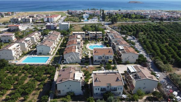 Rota Emlaktan Denize Yakın Havuzlu Sitede Zemin 2+1 Daire