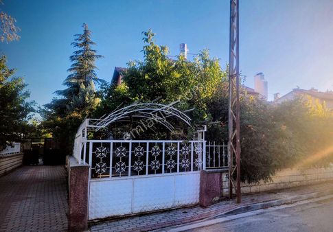 Karaca'dan Hatıp 45 Evlerde Site İçinde Satılık Müstakil Ev