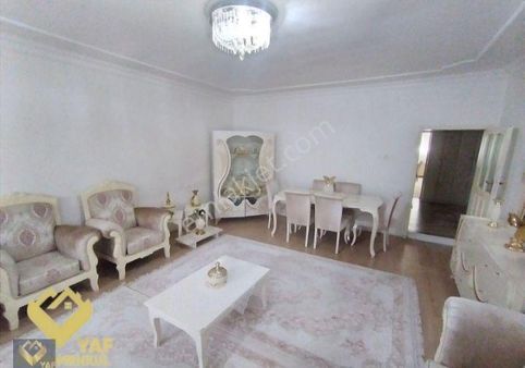 Şükrüpaşa'da Satılık 3+1 Bodrum Kat