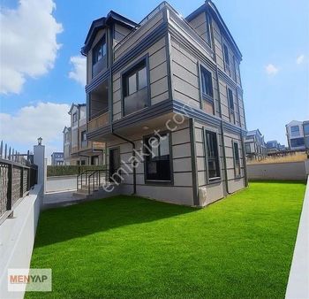 Marmara Ereğlisi Müstakil Denize 400 Metre 4+1 Satılık Villa