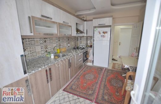 İlhanlı Nar Sosyal Tesisleri Civarı Eşyalı 3+1 Daire