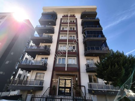 Esentepede 2+1 Ebeveyn Banyolu, Asansörlü 90 M²