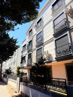 Plaja 300 Mt. 3+1 Dublex Daire Full Eşyalı Asansörlü Bina