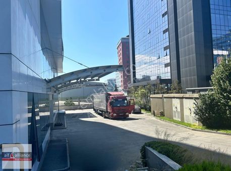 İstoç Karşısı Tır-kamyon Girişli - 5.300m2 Kiralık İskanlı Depo