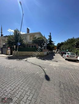 Beykent Üniversite Hastanesi Arkasında Kiralık 7+1 Villa