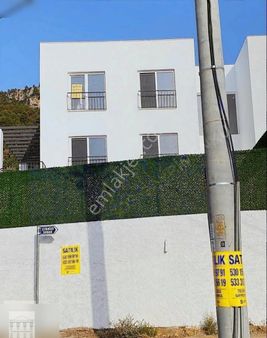 Telmessos'tan , Faralyada 900m2 İçinde İkiz Villa