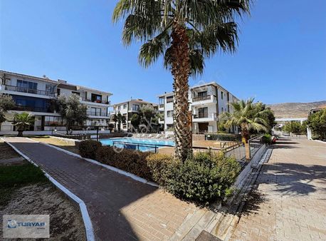 Yenifoça Turkuaz Evlerinde Satılık 2+1 Daire