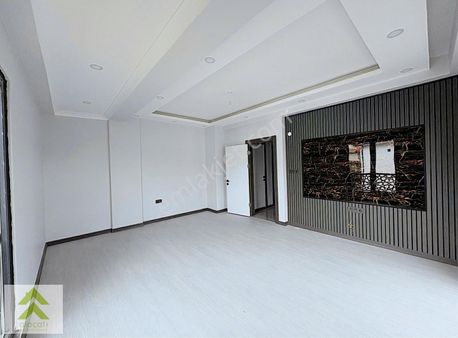 Başiskele Yeniköy Merkez Mah' De Satılık 2+1 Çatı Dubleks