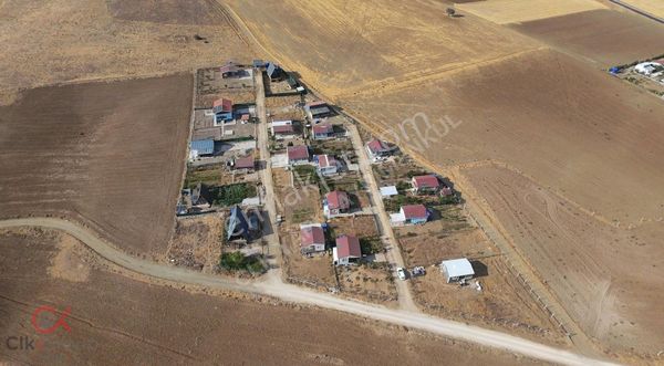 Clkdan Eskişehir Manzaralı 400 M² Evi Hazır Satılık Hobi Bahçesi