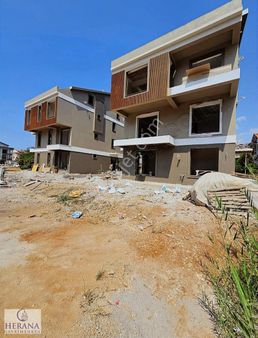 Tuzla Merkezi Konumda Yapımı Tamamlanmak Üzere Satılık Daireler