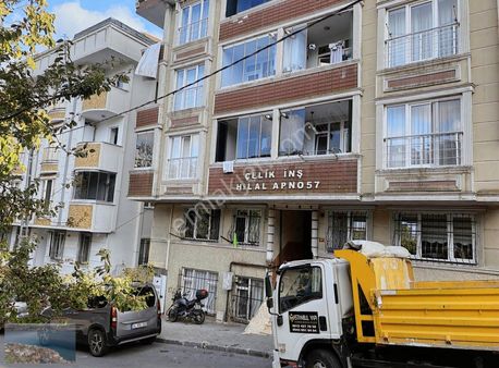 İstanbul Sultangazi Gazi Mah.'de Satılık 2+1 80 M2 Kot 1 Daire