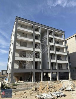 Kayapa Çamlıkta 2+1 Ebeveyn Banyolu Geniş Arakat Satılık Daire