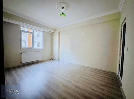 Rotadan Merkezi Konumda Satılık Uygun 3+1 Daire