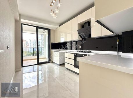 Karakuş'tan █ Bölgenin Kalbinde, Sıfır Lüks Yapılı Orta Kat 3+1