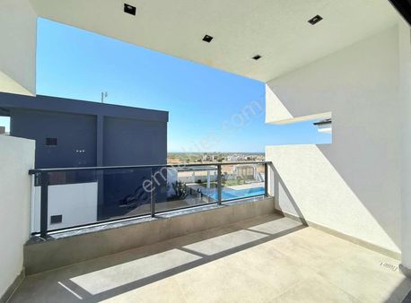 Bölgedeki En Kullanışlı Farklı Mimariye Sahip Satılık Villa