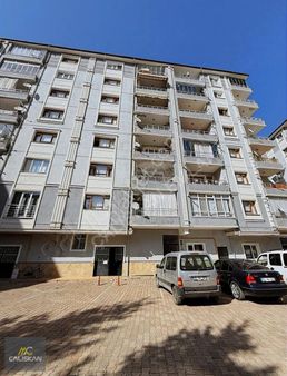 600 Evler'de Merkezi Konumda Kiralık 3+1 Daire