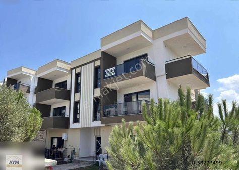 Mumcularda Asansörlü Binada 2+1 Ve 3+1 Daireler