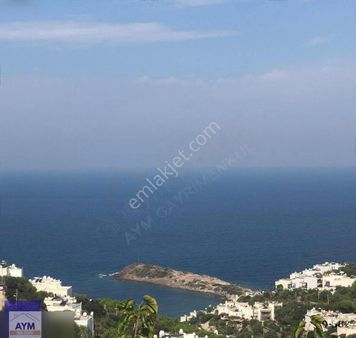 Bodrum Yalıkavak Site İçerisinde 5+2 Satılık Tribleks