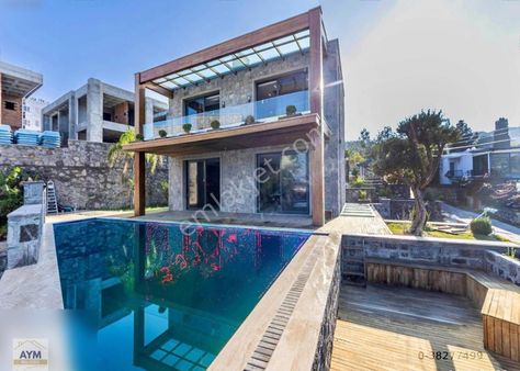 Bodrum Türkbükünde Satılık Deniz Manzaralı Mustakil 5+1 Villa