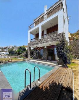 Bodrum Kadıkalesi Satılık Deniz Manzaralı Havuzlu Müstakil Villa