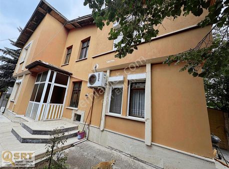 303 M2 Arsa İçerisinde 4+1 Müstakil Ev