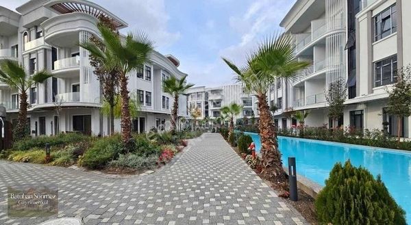 Sarımeşe Zeray Mahal'de Kiralık 3+1 Çatı Dublex