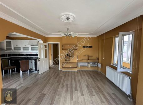 Toprak Gayrimenkul'den Fevzipaşa Mah. 3+1 Kiralık Daire