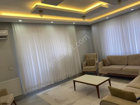 Arif Emlktan Oğuzeli Merkezde Belediye Civarında Satılık 2+1 Daire