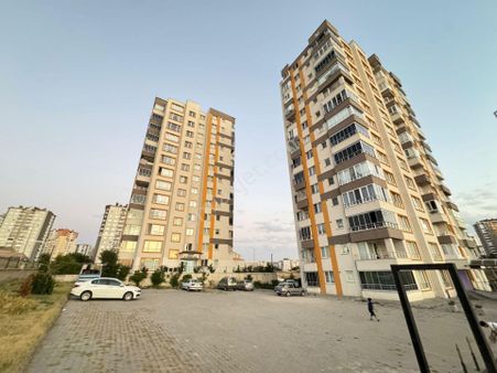 Bölgenin En Geniş 2.5+1 Dairesi Çift Banyo Cam Balkonlu